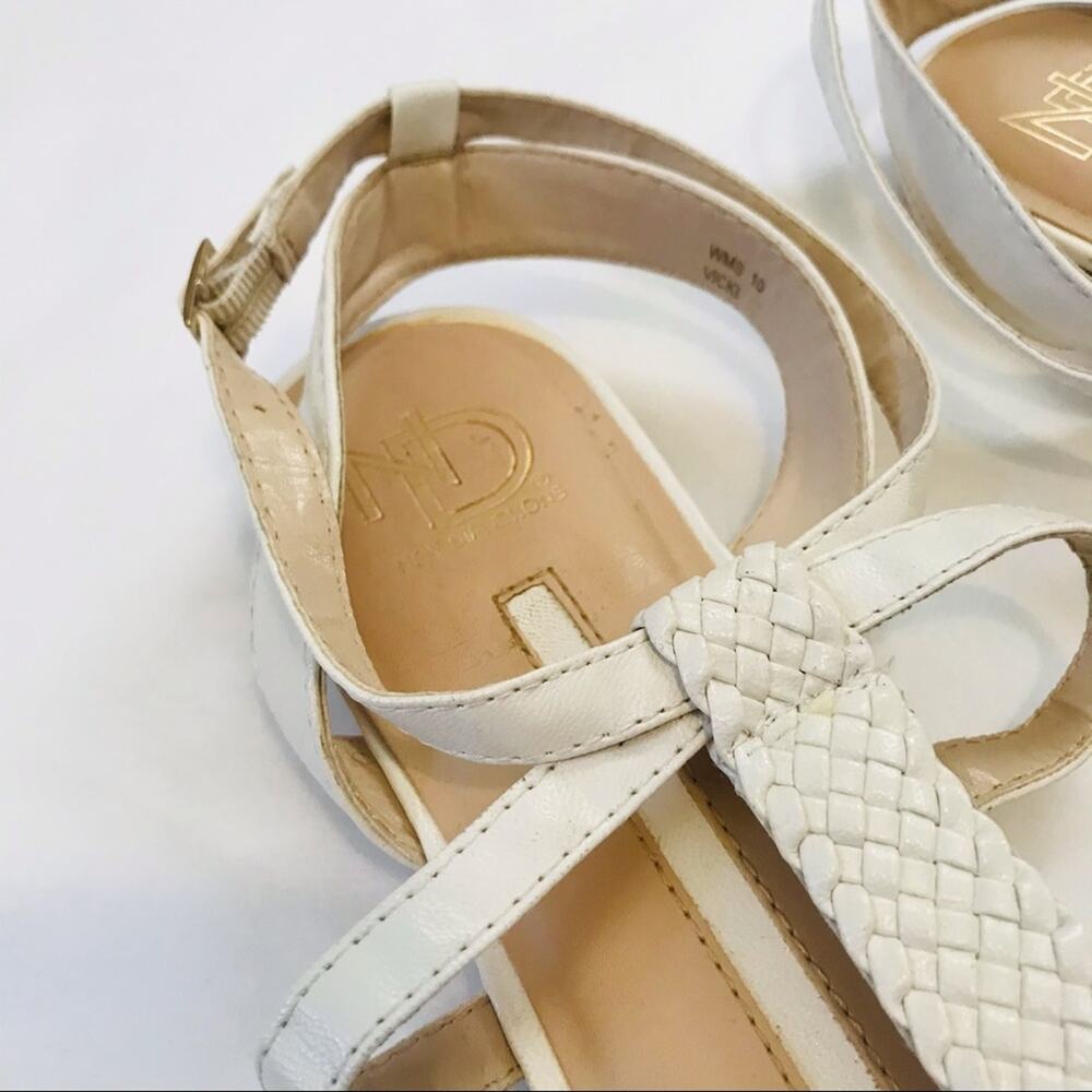 New Directions Sandals - Picture 2 of 6